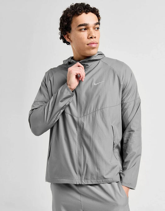 Nike Men's Water-Repellent Miler Running Jacket